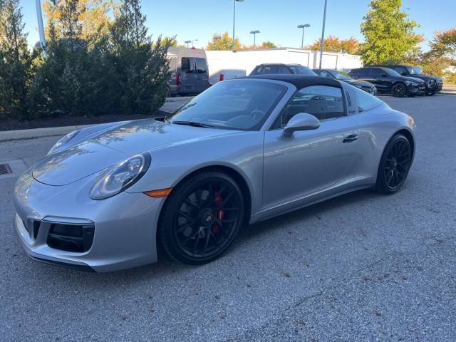 2019 Porsche 911 4 GTS AWD photo