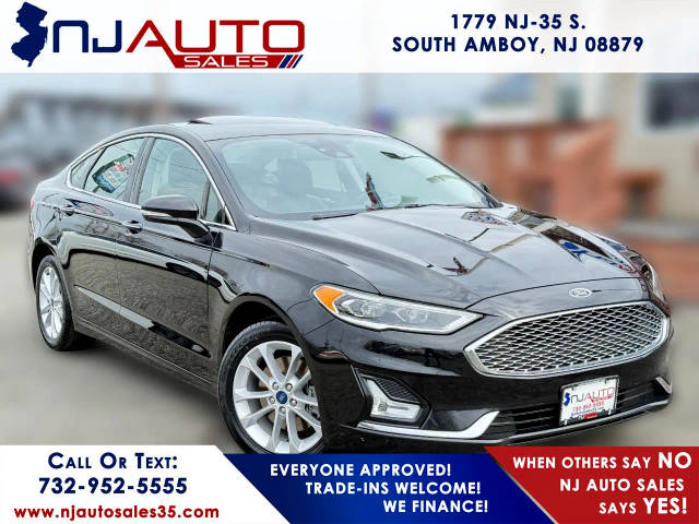 2019 Ford Fusion Energi Titanium FWD photo