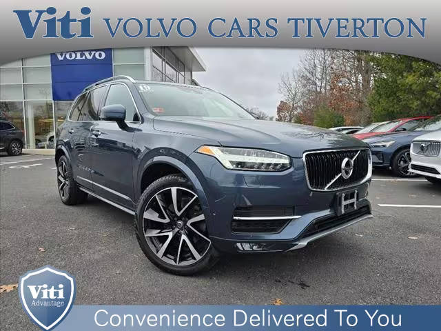 2019 Volvo XC90 Momentum AWD photo