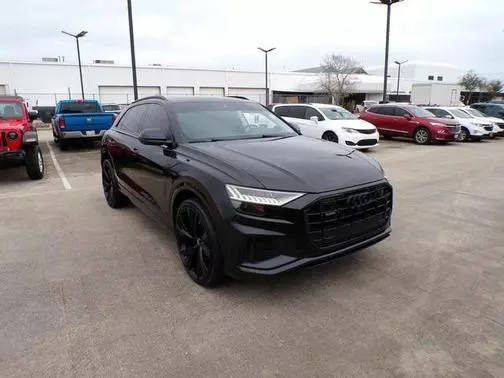 2019 Audi Q8 Prestige AWD photo