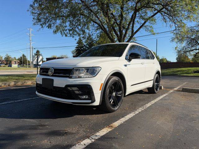 2019 Volkswagen Tiguan SEL R-Line Black AWD photo