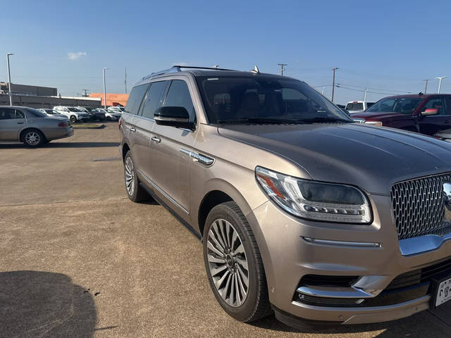 2019 Lincoln Navigator Reserve 4WD photo