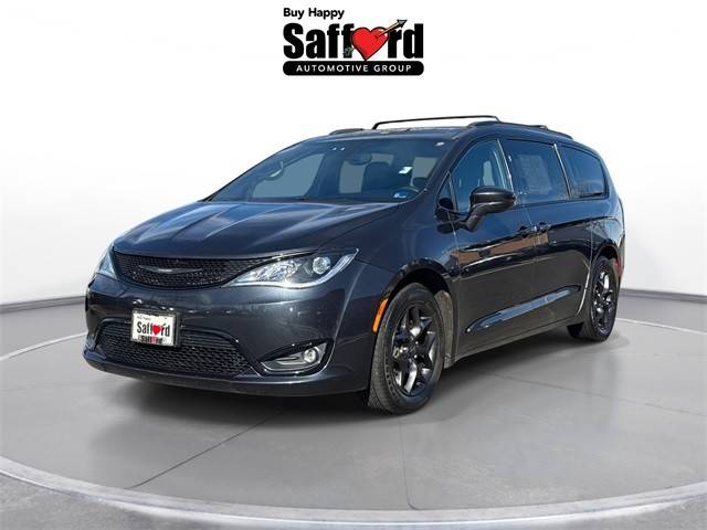 2019 Chrysler Pacifica Minivan Touring L FWD photo