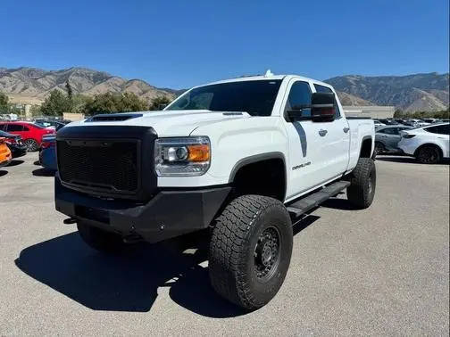 2019 GMC Sierra 2500HD Denali 4WD photo