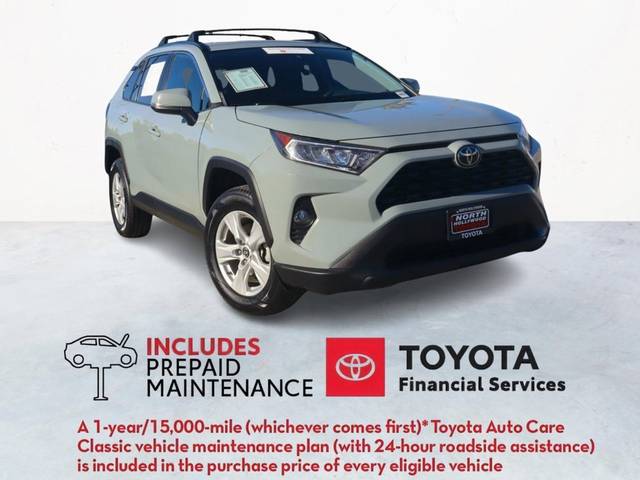 2019 Toyota RAV4 XLE FWD photo