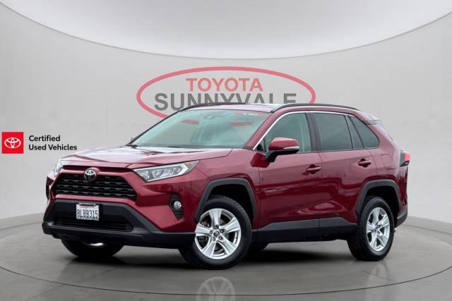 2019 Toyota RAV4 XLE FWD photo