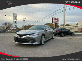2019 Toyota Camry XLE FWD photo
