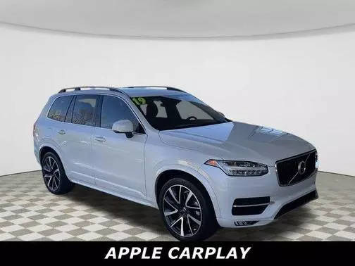 2019 Volvo XC90 Momentum AWD photo