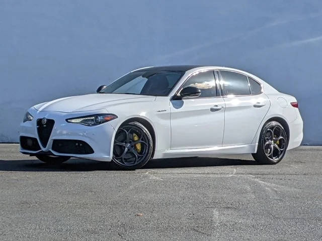 2019 Alfa Romeo Giulia Ti Sport AWD photo