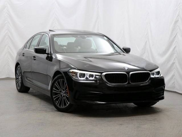 2019 BMW 5 Series 530i xDrive AWD photo