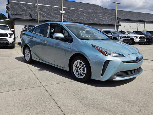 2019 Toyota Prius LE FWD photo