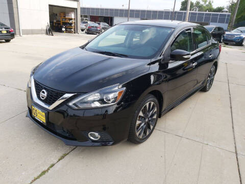 2019 Nissan Sentra SR FWD photo