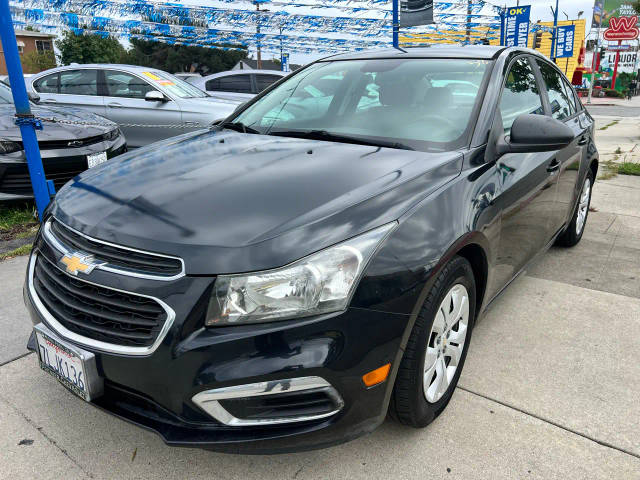 2015 Chevrolet Cruze LS FWD photo
