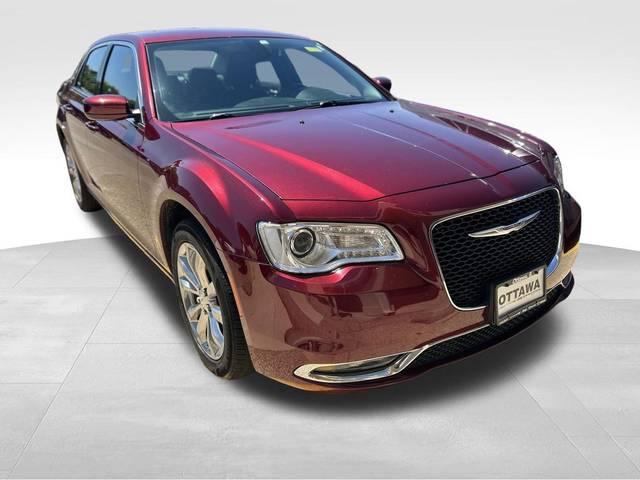 2019 Chrysler 300 Touring AWD photo