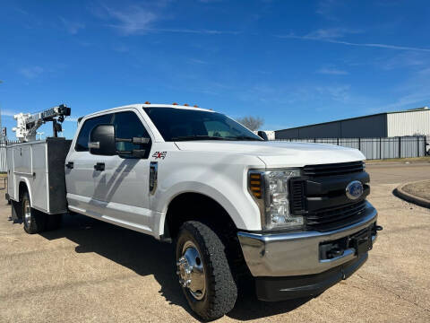 2019 Ford F-350 Super Duty XL 4WD photo