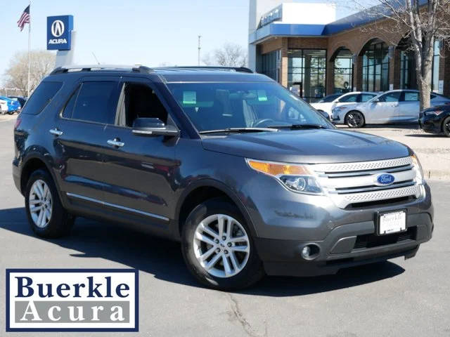 2015 Ford Explorer XLT 4WD photo