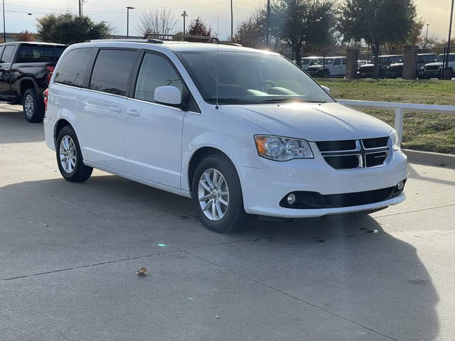 2018 Dodge Grand Caravan SXT FWD photo