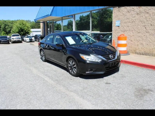 2017 Nissan Altima 2.5 SV FWD photo