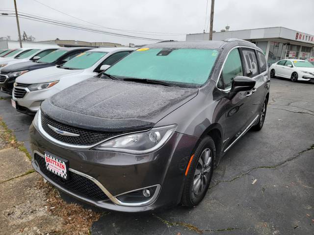 2019 Chrysler Pacifica Minivan Touring L Plus FWD photo