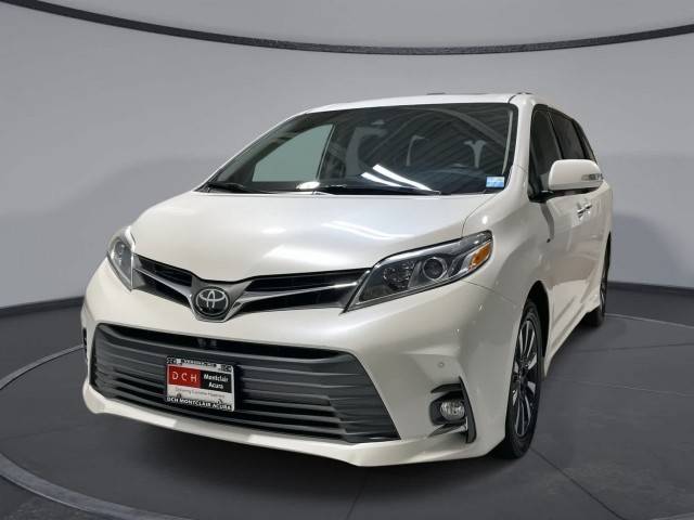 2020 Toyota Sienna Limited Premium AWD photo