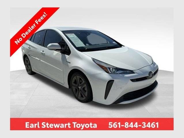 2019 Toyota Prius XLE FWD photo