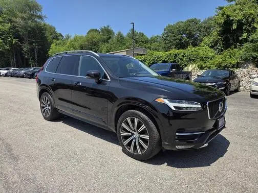 2019 Volvo XC90 Momentum AWD photo