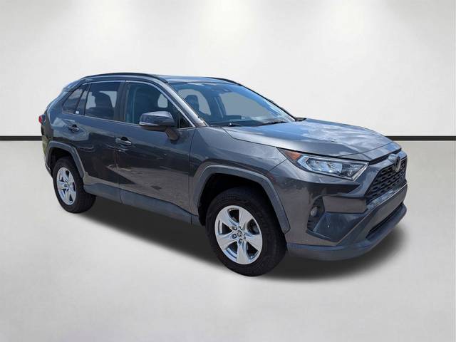 2019 Toyota RAV4 XLE FWD photo