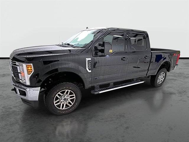 2019 Ford F-250 Super Duty LARIAT 4WD photo