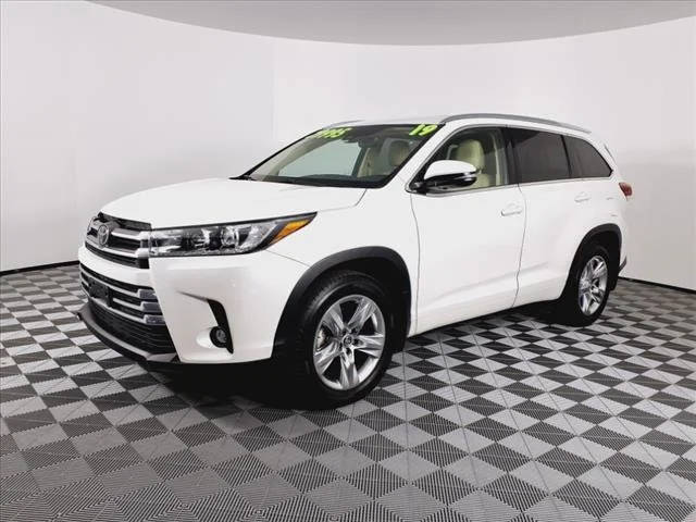 2019 Toyota Highlander Limited AWD photo