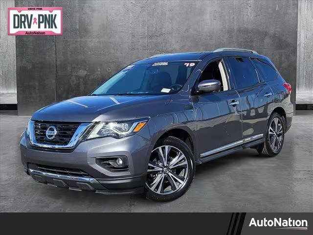 2019 Nissan Pathfinder Platinum FWD photo