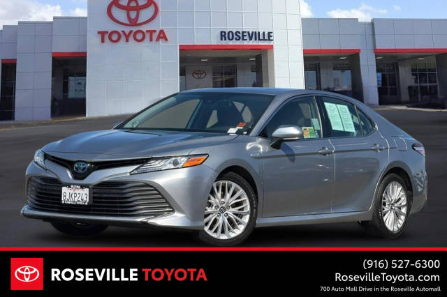 2019 Toyota Camry Hybrid XLE FWD photo