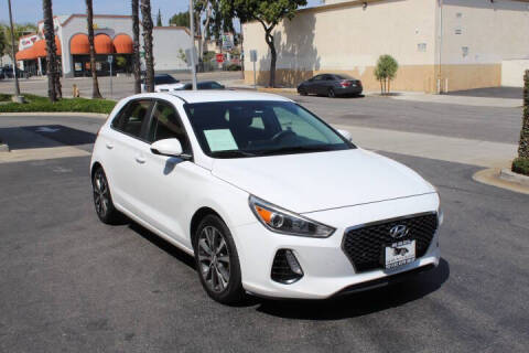 2019 Hyundai Elantra GT FWD photo