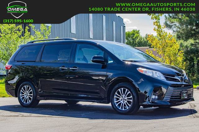 2020 Toyota Sienna XLE FWD photo