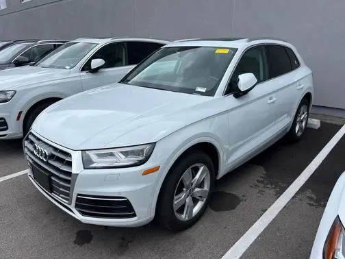 2019 Audi Q5 Premium Plus AWD photo