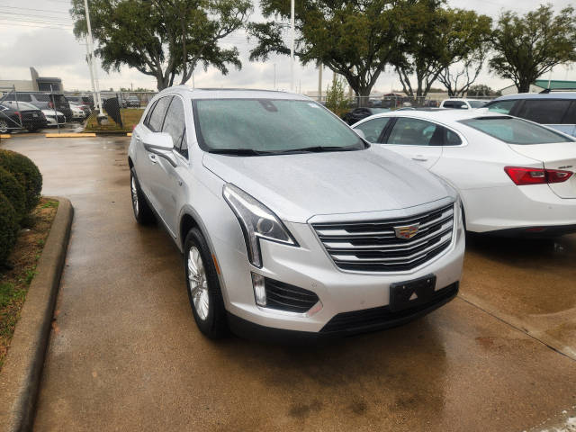 2019 Cadillac XT5 Luxury FWD FWD photo