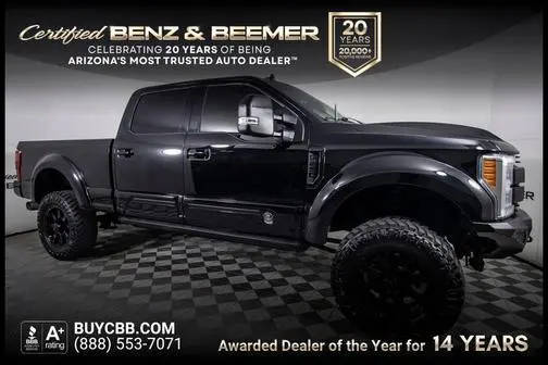 2019 Ford F-250 Super Duty LARIAT 4WD photo