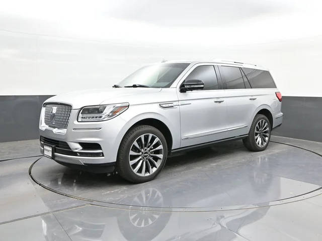 2019 Lincoln Navigator Select RWD photo