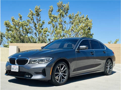 2019 BMW 3 Series 330i RWD photo