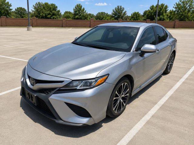 2019 Toyota Camry SE FWD photo