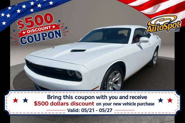 2018 Dodge Challenger SXT RWD photo