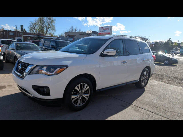 2019 Nissan Pathfinder SV FWD photo