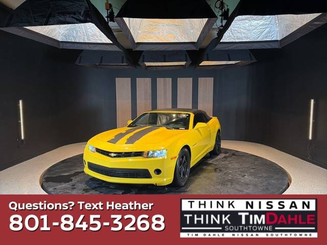 2015 Chevrolet Camaro LT RWD photo