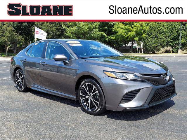 2019 Toyota Camry SE FWD photo