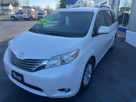 2015 Toyota Sienna XLE Premium FWD photo