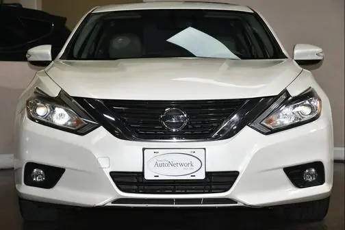 2016 Nissan Altima 2.5 SL FWD photo