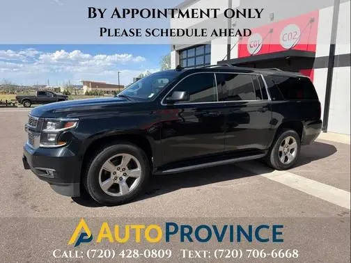 2019 Chevrolet Suburban LT 4WD photo