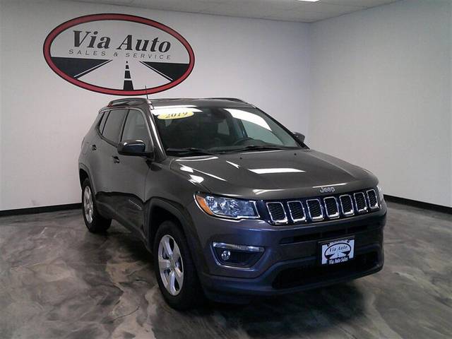 2019 Jeep Compass Latitude 4WD photo