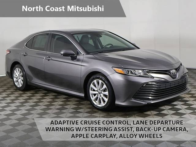 2019 Toyota Camry LE FWD photo