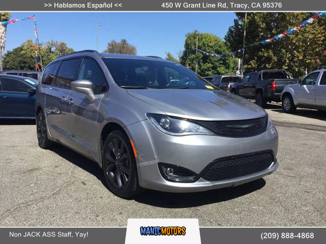 2019 Chrysler Pacifica Minivan Touring L Plus FWD photo