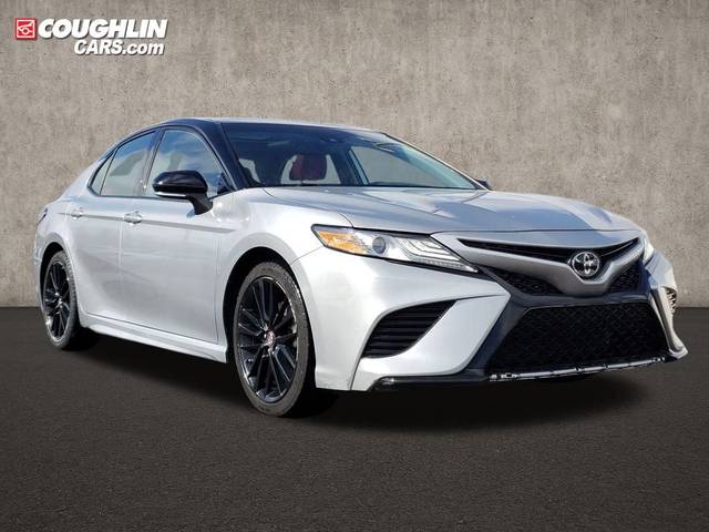 2019 Toyota Camry XSE FWD photo